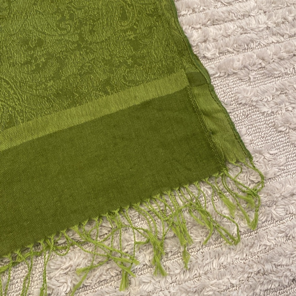 Vintage Green Pashmina scarf - Picture 3 of 4